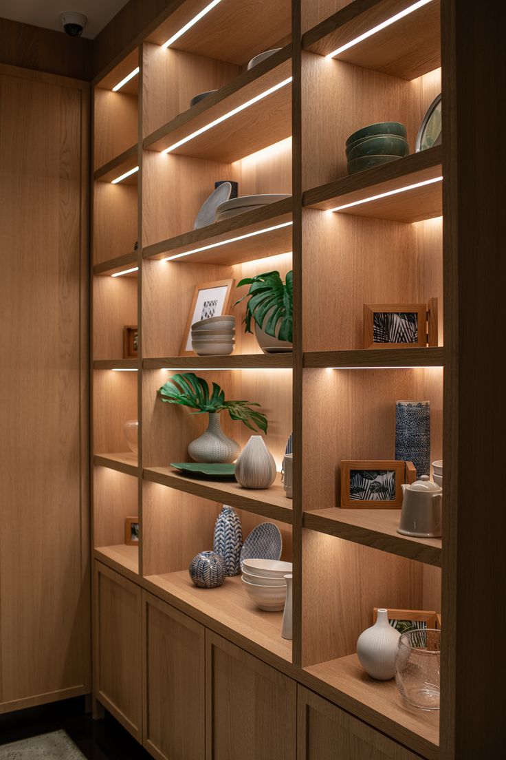 Tủ gỗ trưng bày (4)