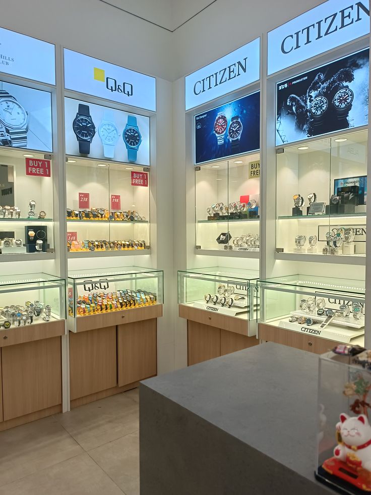 Tủ kính trưng bày shop (2)