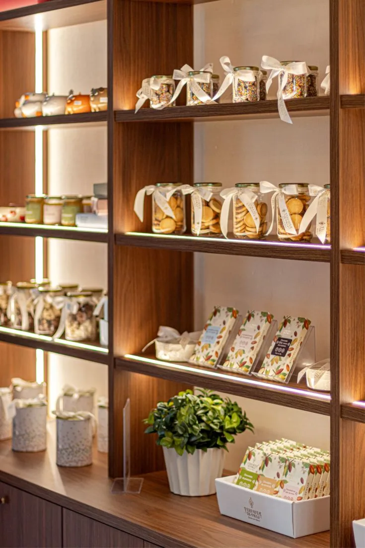 Tủ trưng bày bán hàng (5)