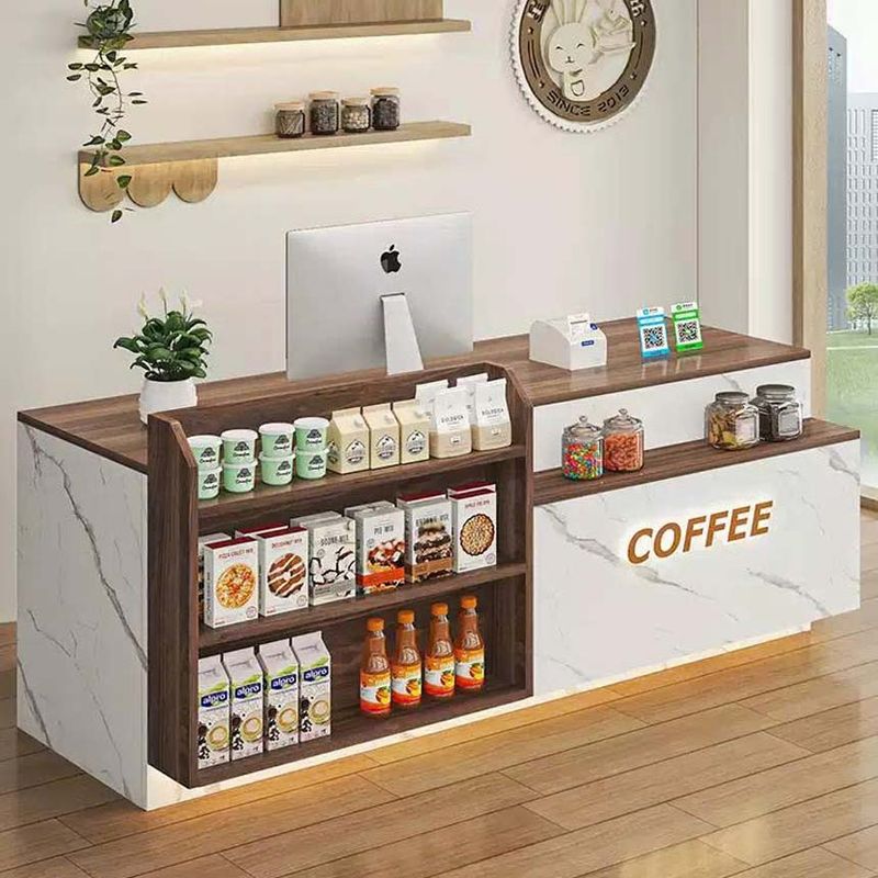 Quầy lễ tân đơn giản, hiện đại