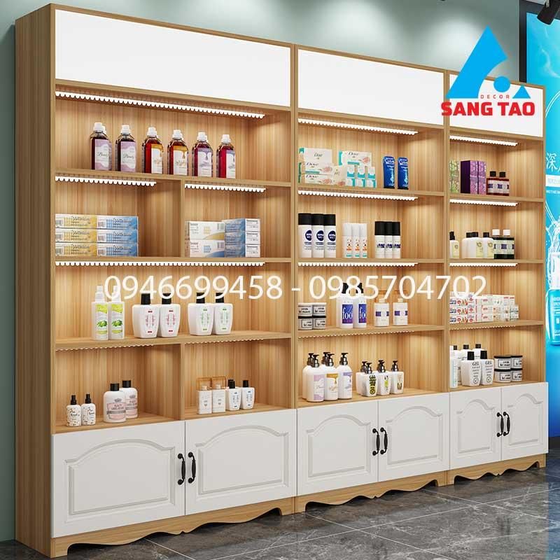 Quầy trưng bày dạng tủ kính