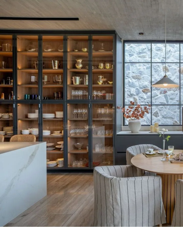 Tu Trung Bay Phong Cach Hien Dai 5