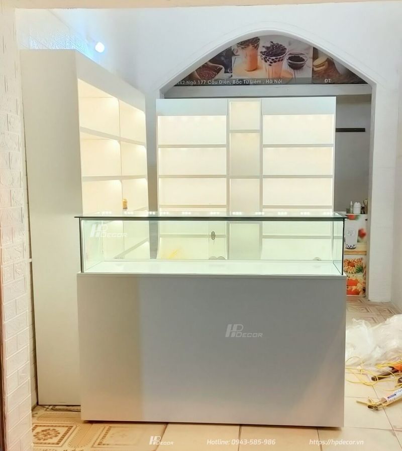 Quầy trưng bày sản phẩm bằng gỗ