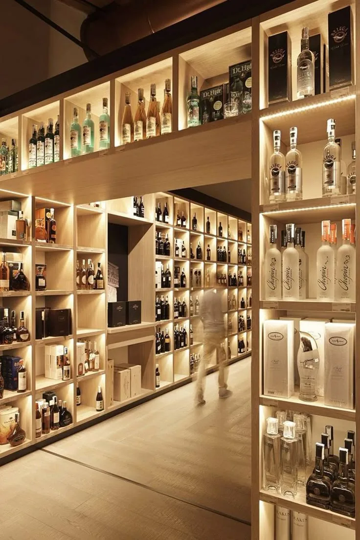 Tu Trung Bay San Pham Cao Cap Cho Showroom 2