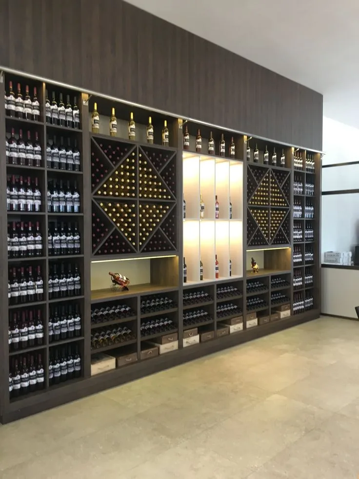 Tu Trung Bay San Pham Cao Cap Cho Showroom 5