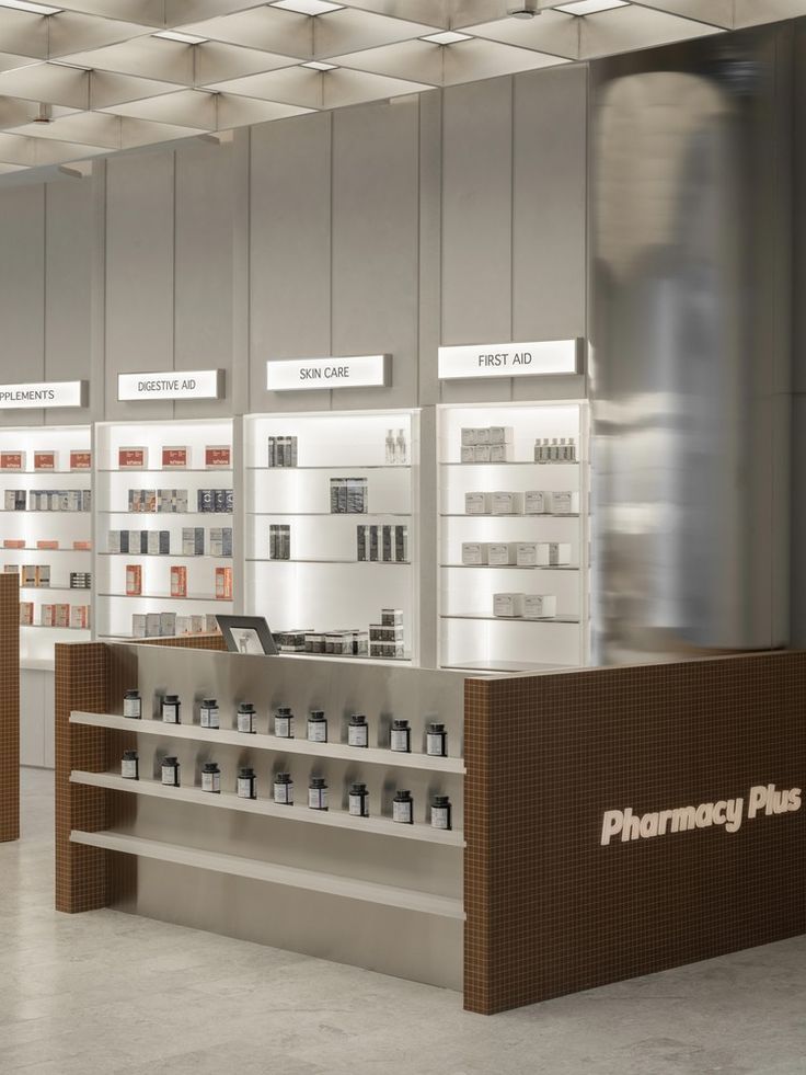 Tu Trung Bay San Pham Cho Shop My Pham 4