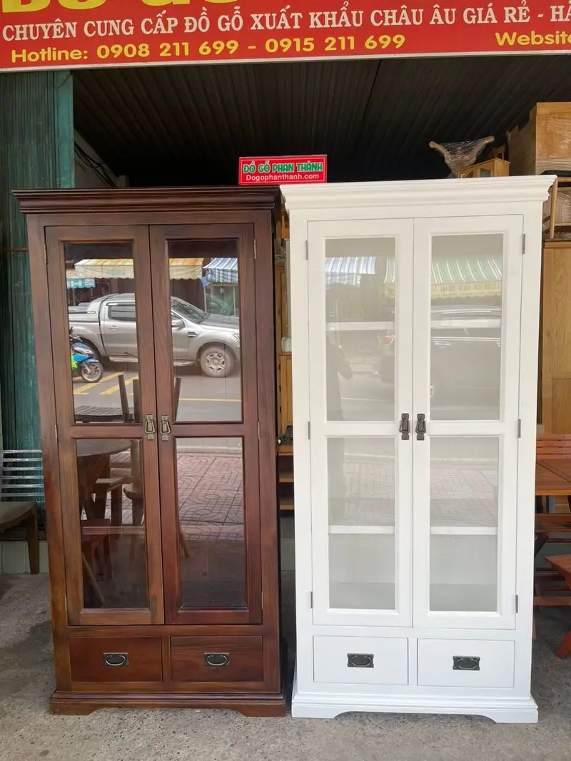 Tủ trưng bày kính chân sắt
